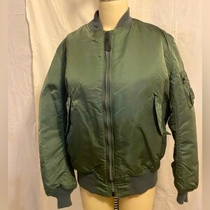 ❌ SOLD❌Alpha Industries MA-1 Bomber Green Sz L MiUSA Knoxville TN